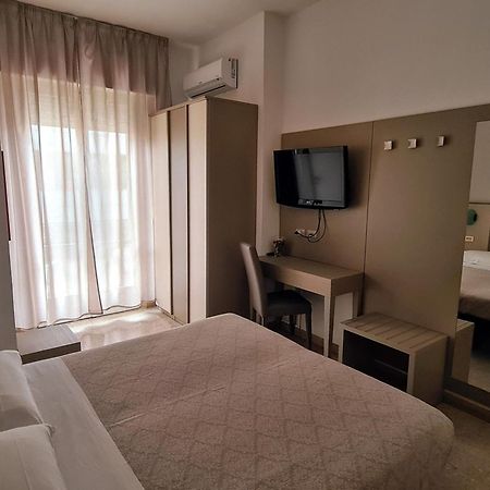 Hotel Camelia Rimini Kültér fotó