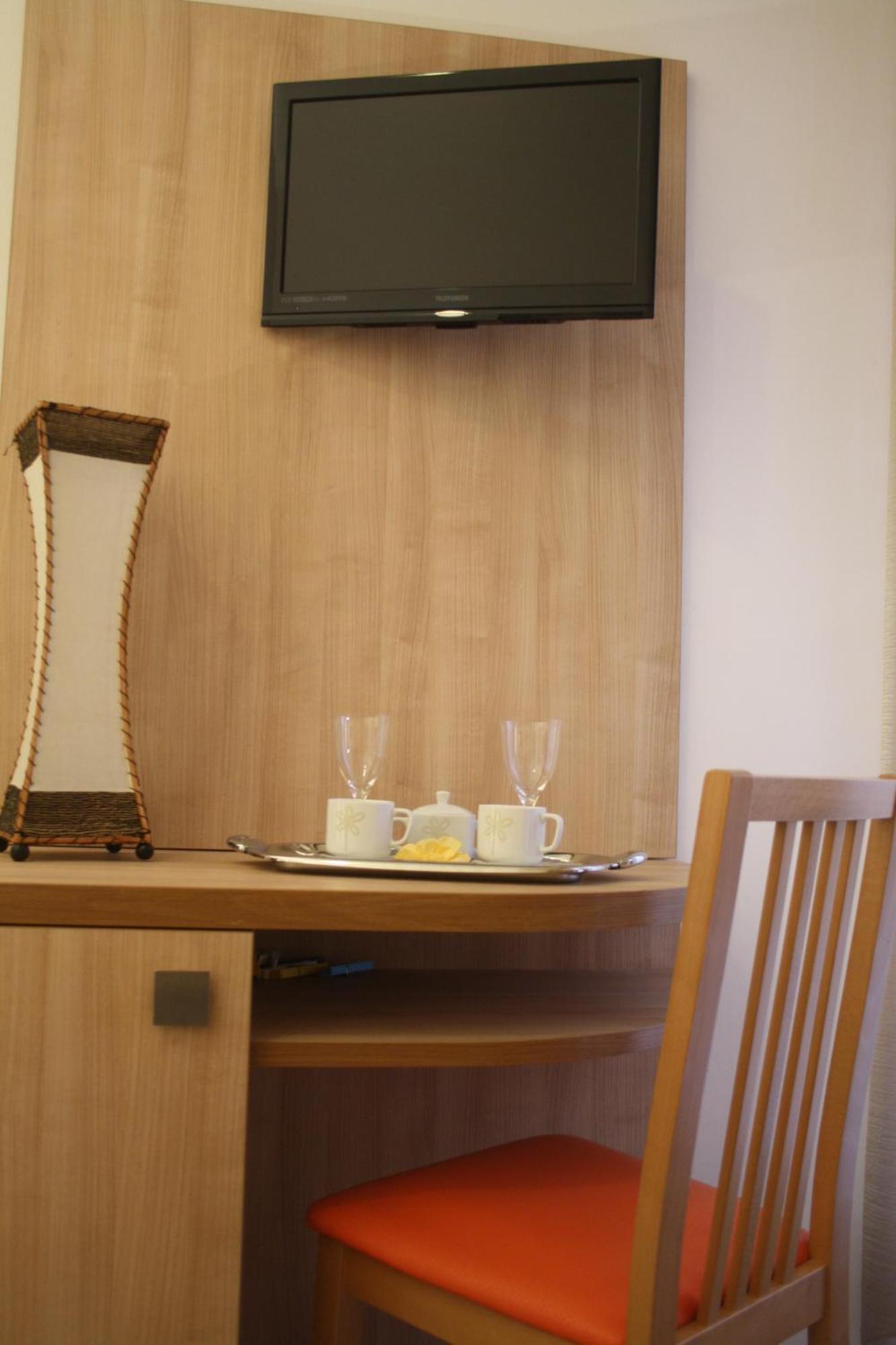 Hotel Camelia Rimini Kültér fotó