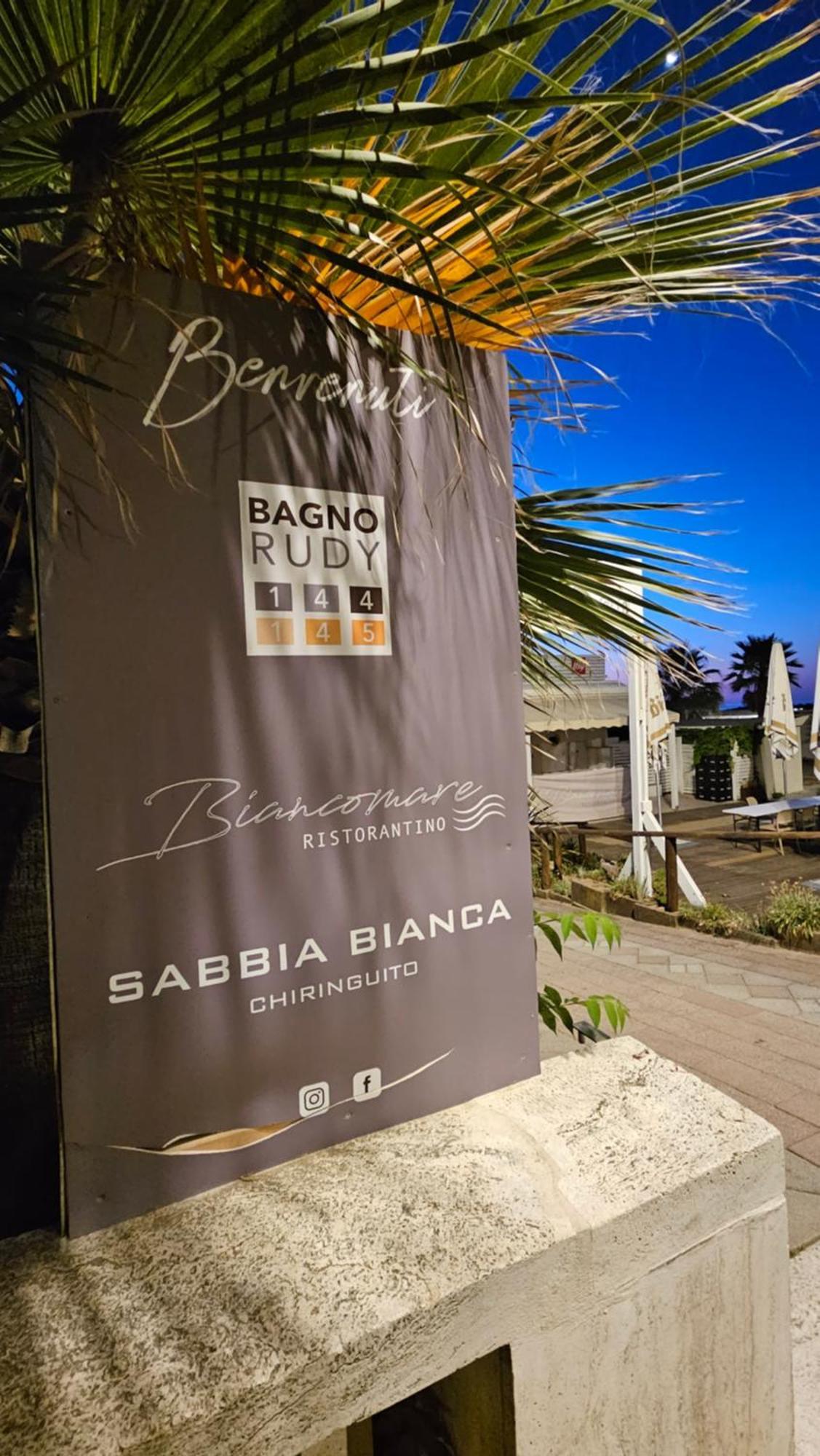 Hotel Camelia Rimini Kültér fotó