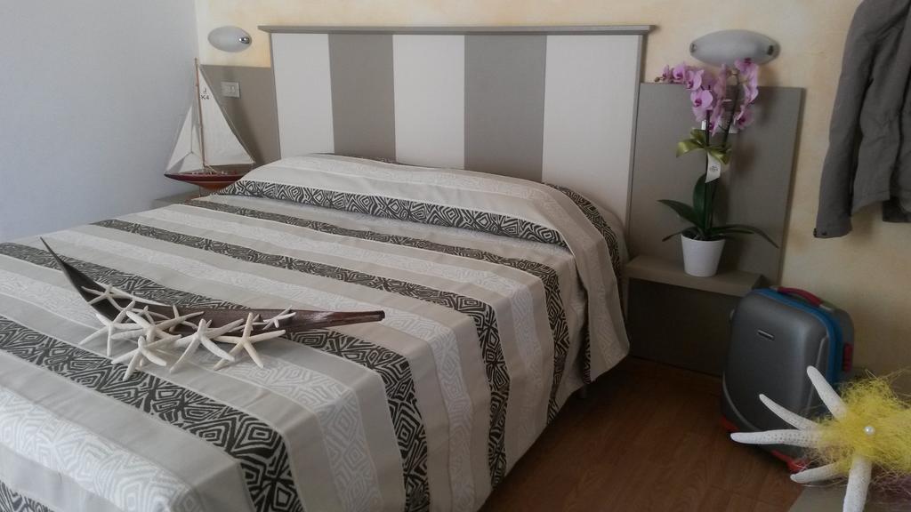 Hotel Camelia Rimini Kültér fotó